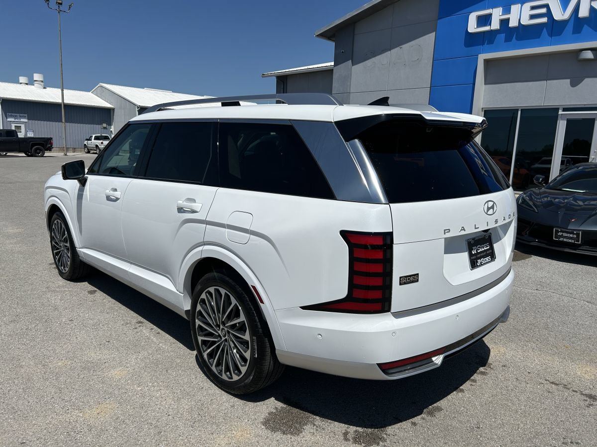 Used 2026 Hyundai Palisade Calligraphy AWD/4WD image 6