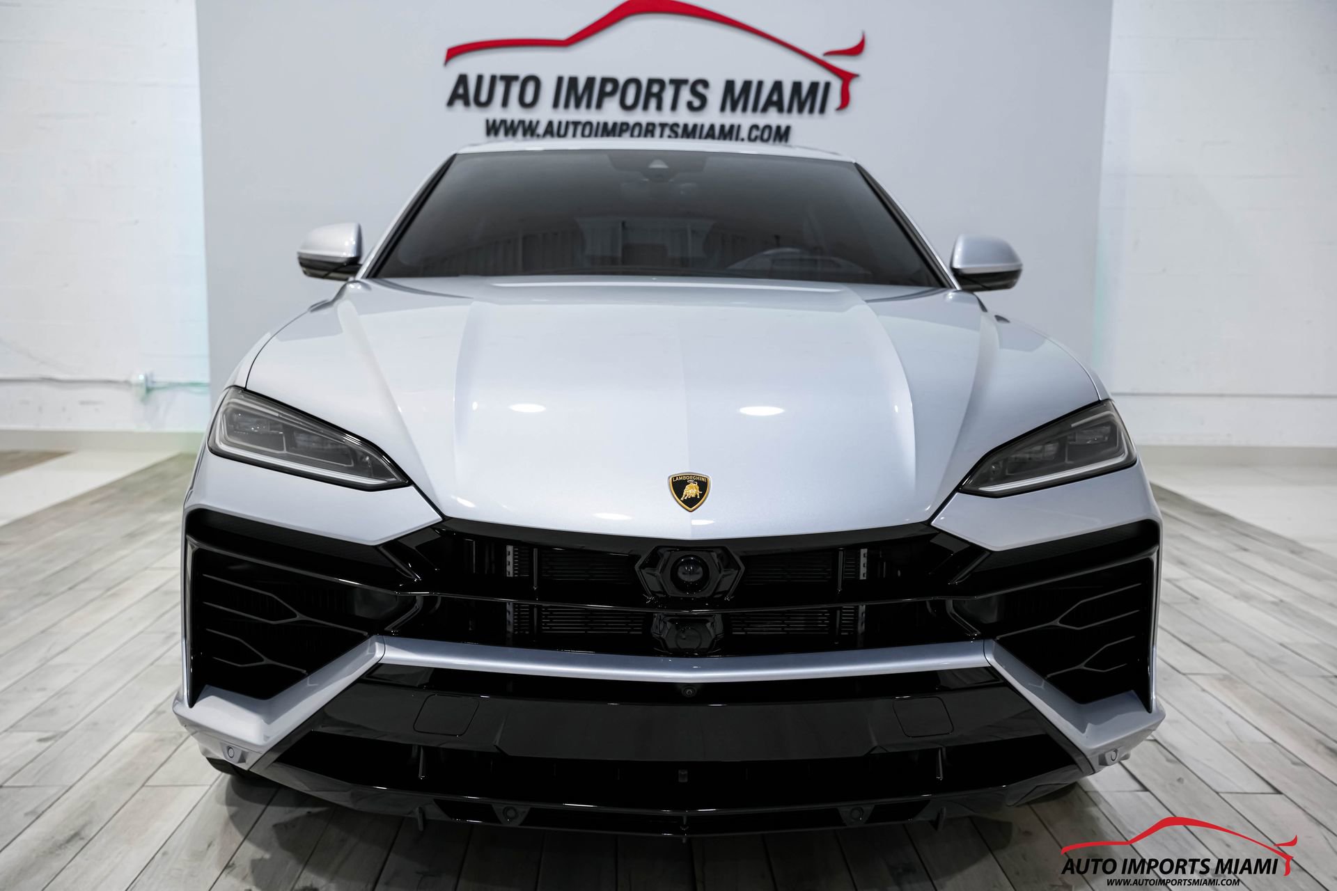 Used 2025 Lamborghini Urus SE image 33