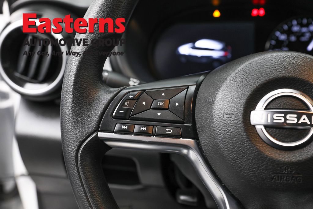 Used 2023 Nissan Kicks SV image 15