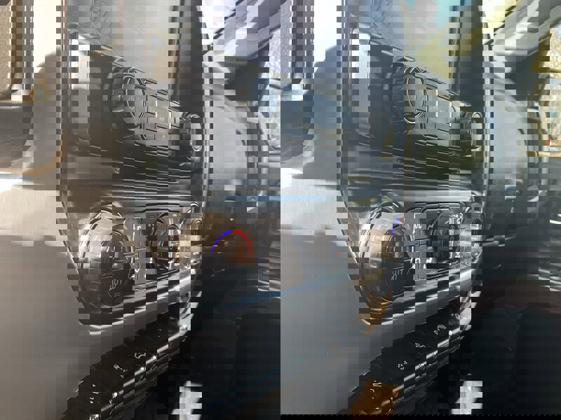 Used 2016 GMC Sierra 1500 SLE w/ SLE Value Package image 31