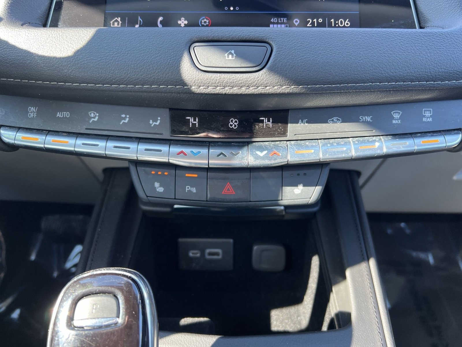 Used 2023 Cadillac XT4 Luxury w/ Cold Weather Package image 20