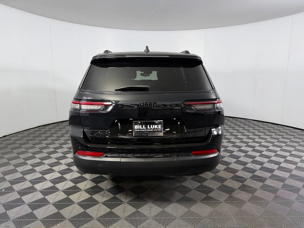 Used 2023 Jeep Grand Cherokee L Laredo AWD/4WD image 9