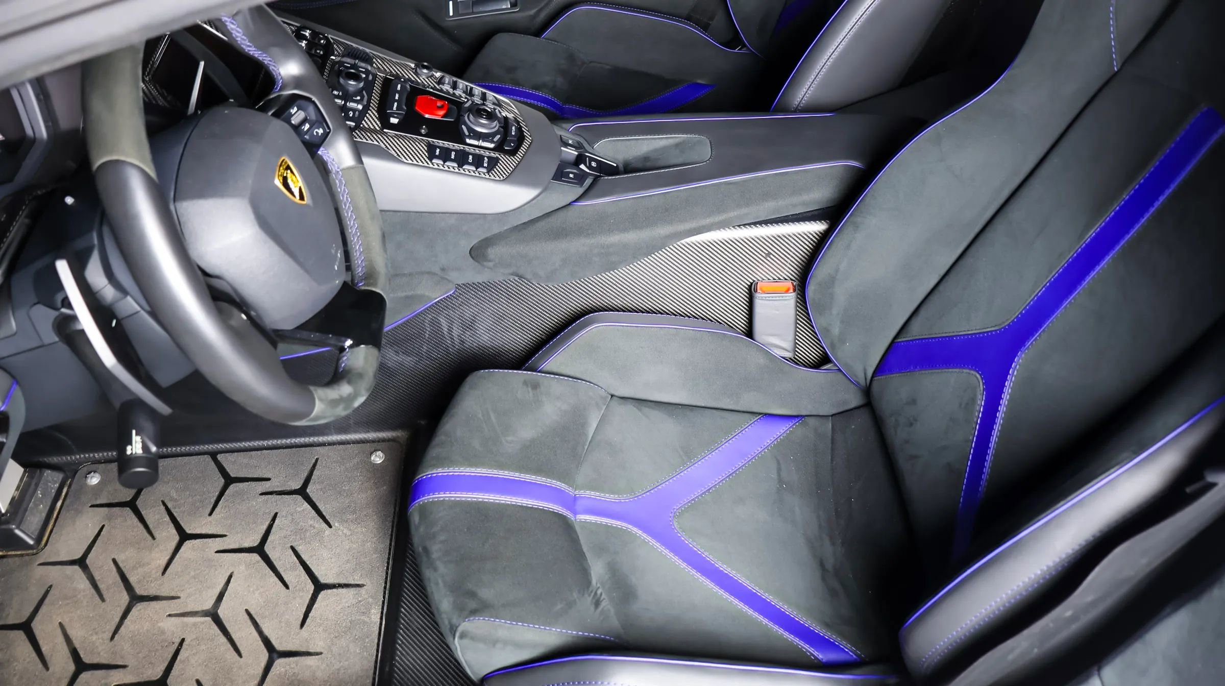 Used 2016 Lamborghini Aventador LP 750-4 Superveloce AWD/4WD image 19