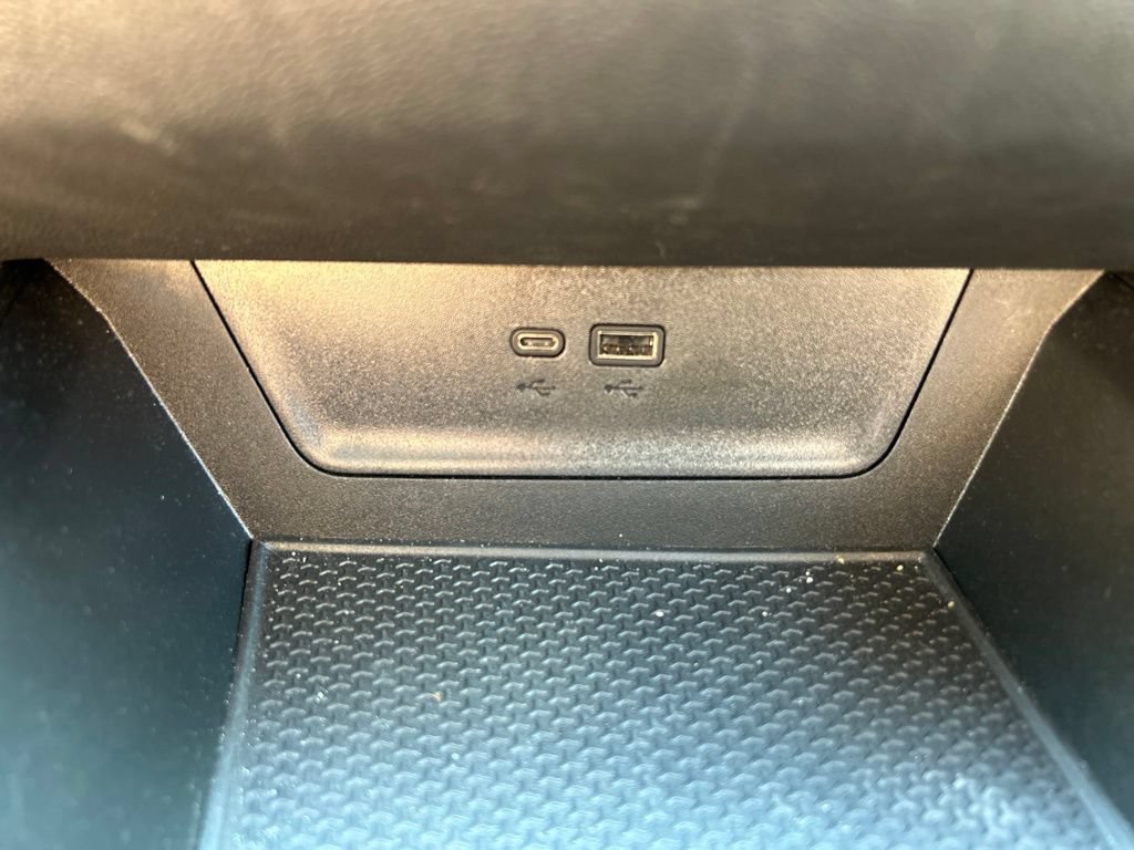 Used 2026 Chevrolet Equinox LT AWD/4WD image 27