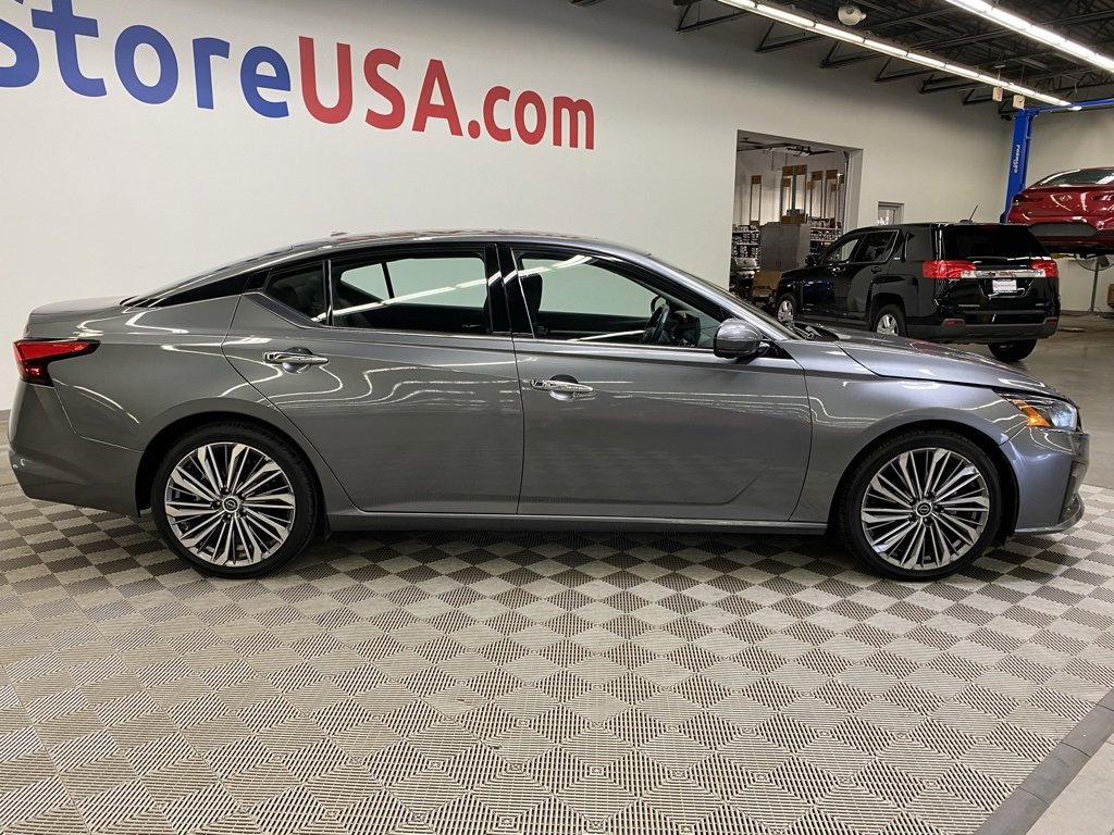 Used 2023 Nissan Altima 2.5 SL image 11