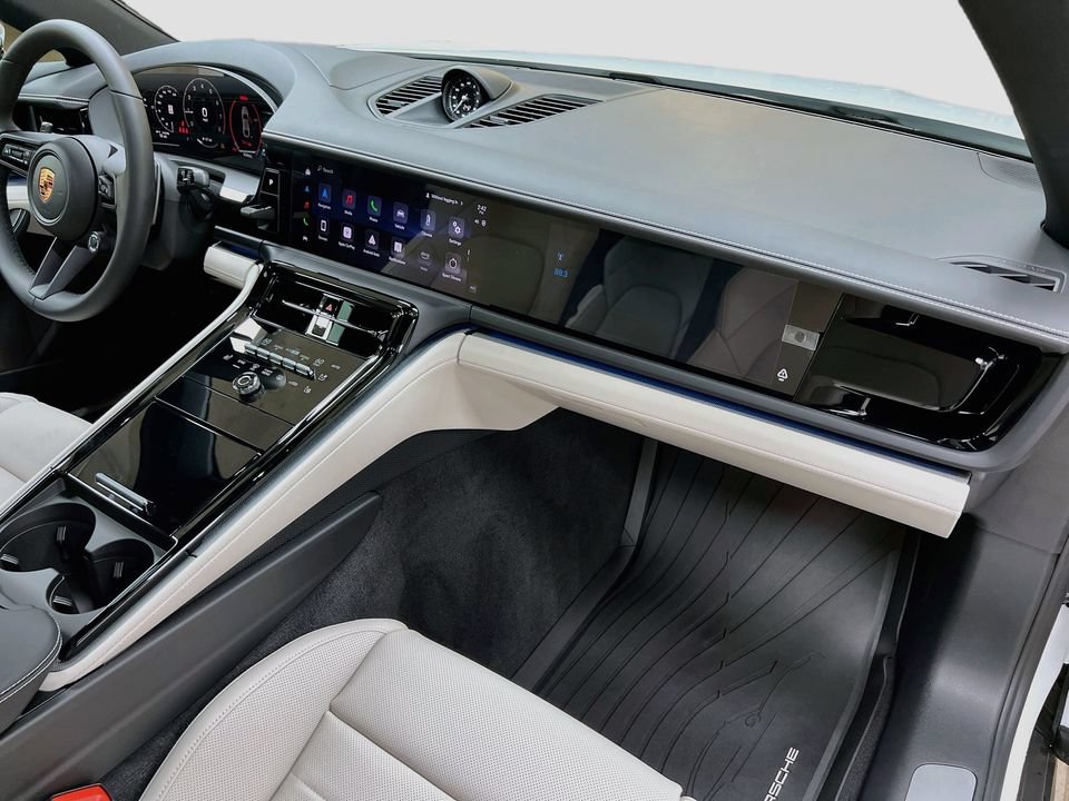 New 2026 Porsche Panamera 4 AWD/4WD image 31