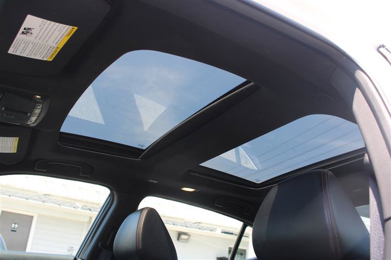 Used 2023 Nissan Maxima SR w/ Sport Mat Group FWD image 16