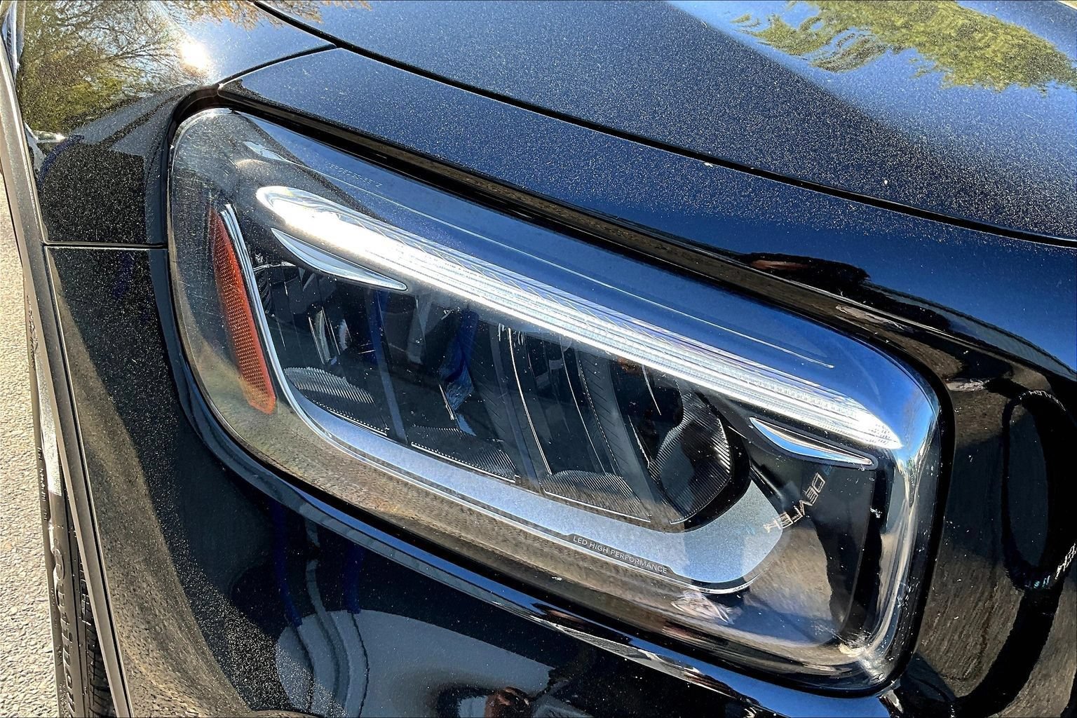 Used 2025 Mercedes-Benz GLB 250 image 34