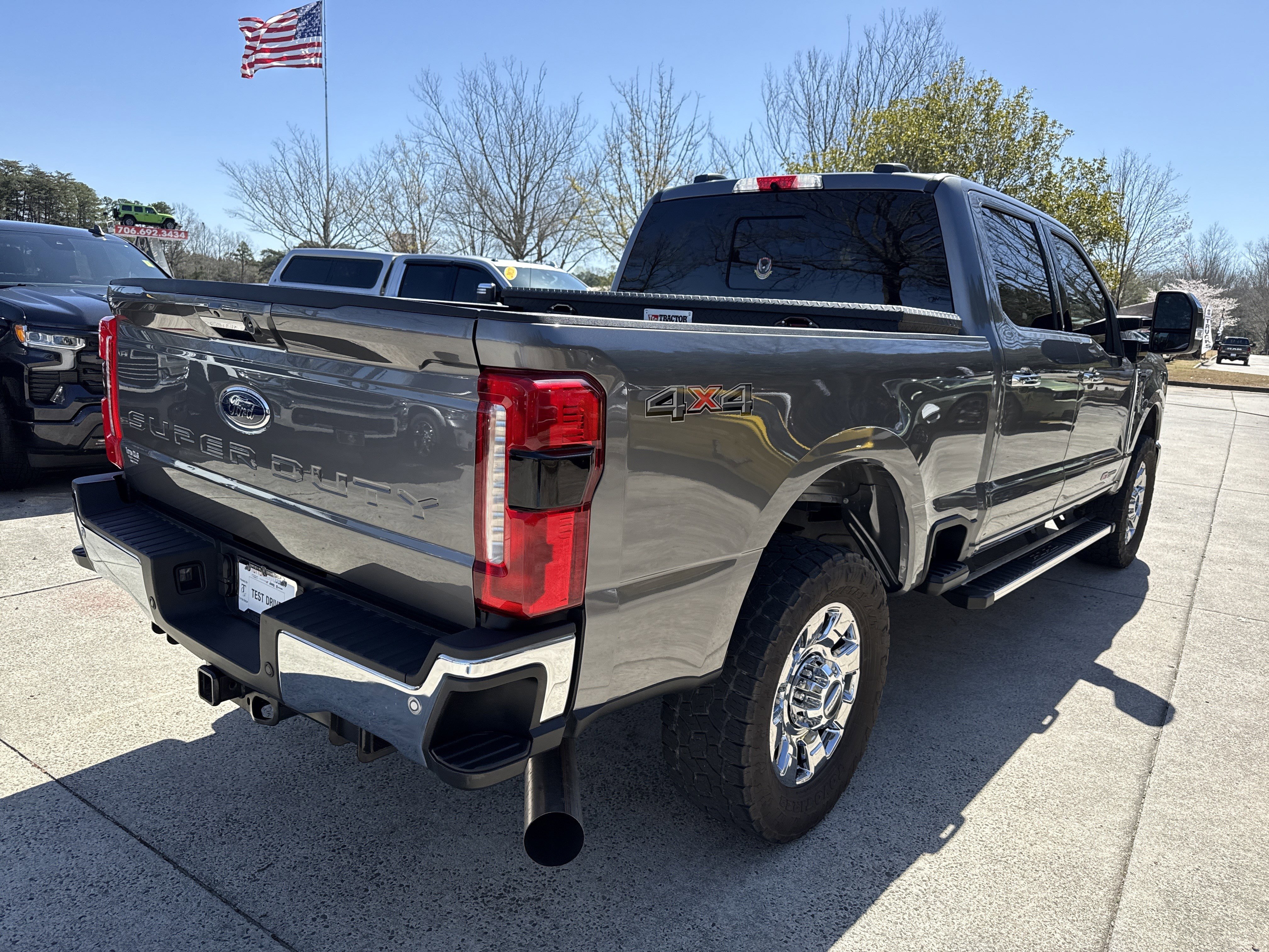 Used 2024 Ford F250 Lariat w/ Chrome Package image 7