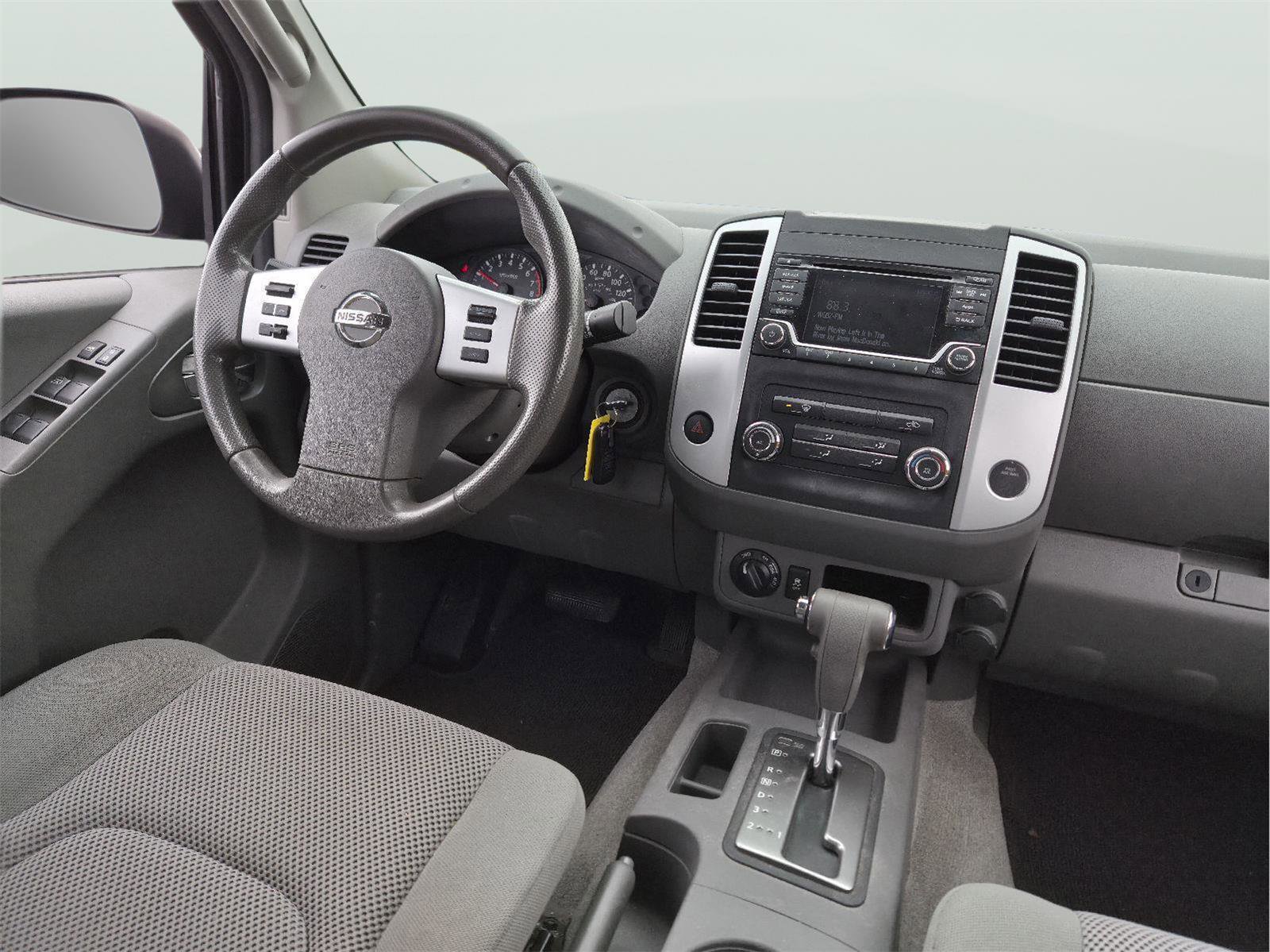 Used 2016 Nissan Frontier SV image 18