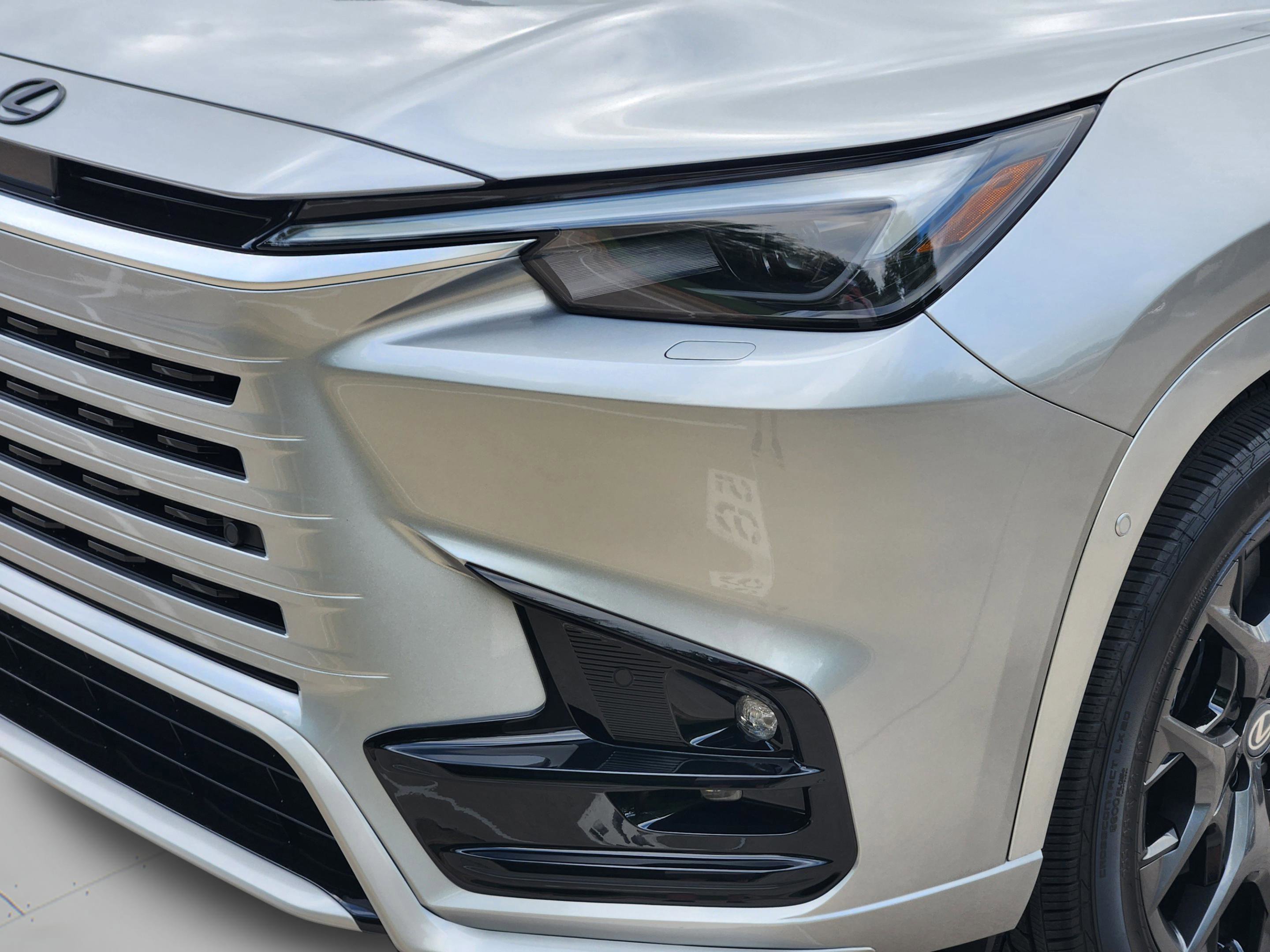 New 2026 Lexus TX 500h AWD image 22