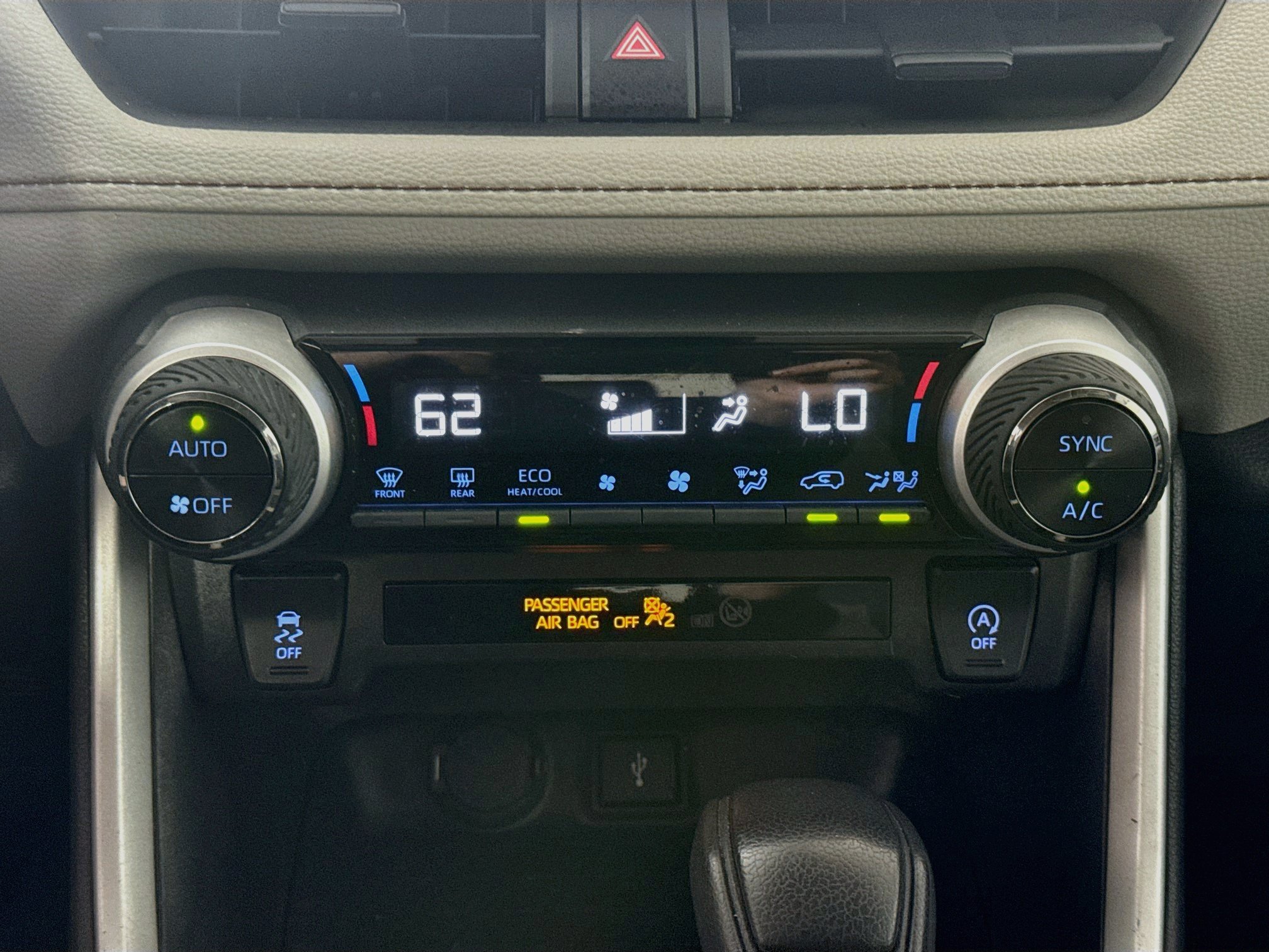Used 2022 Toyota RAV4 XLE FWD image 14