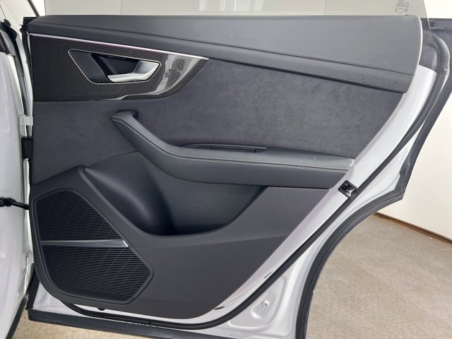 Used 2023 Audi SQ8 Prestige image 14