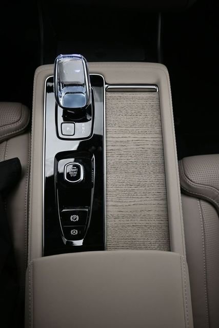 New 2026 Volvo XC90 B6 Ultra w/ Protection Package Premier image 10
