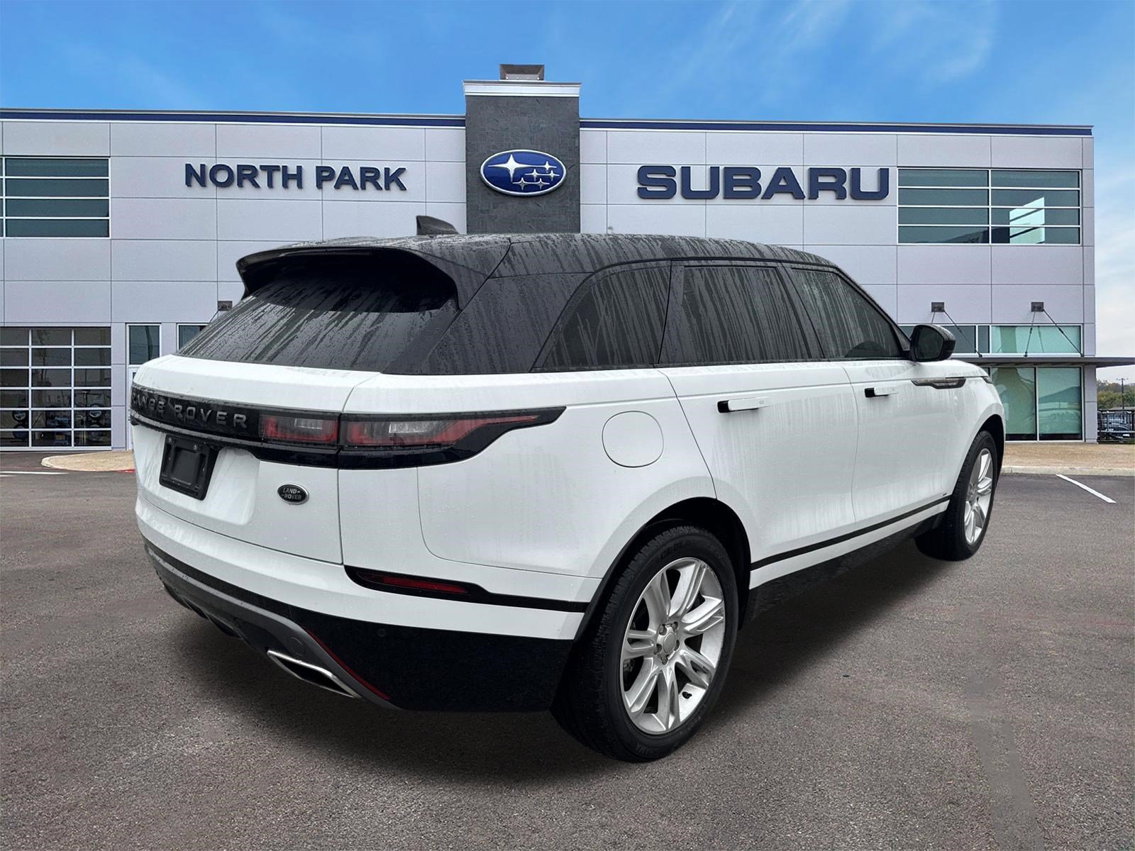 Used 2020 Land Rover Range Rover Velar R-Dynamic S image 3