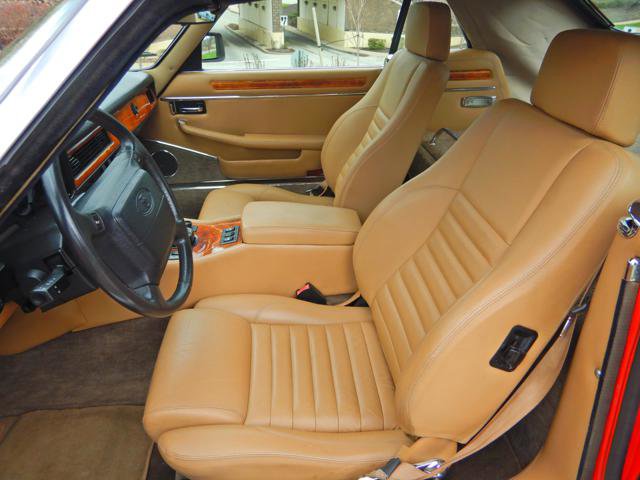 Used 1990 Jaguar XJS V12 Convertible image 9