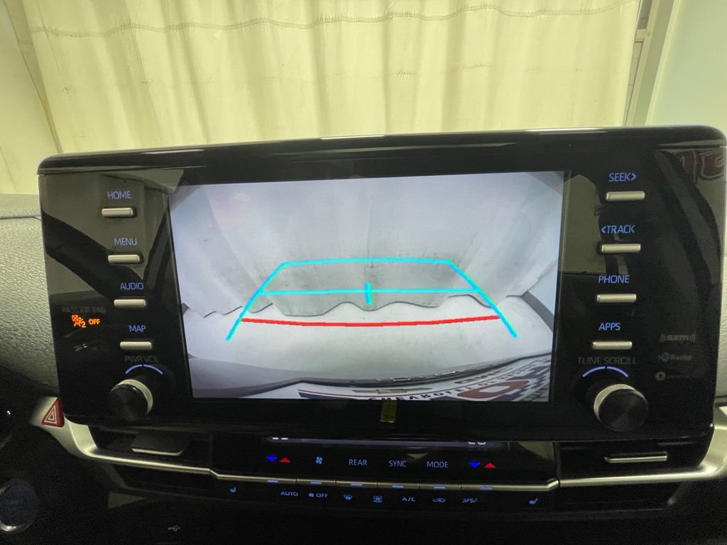 Used 2023 Toyota Sienna XLE FWD image 26