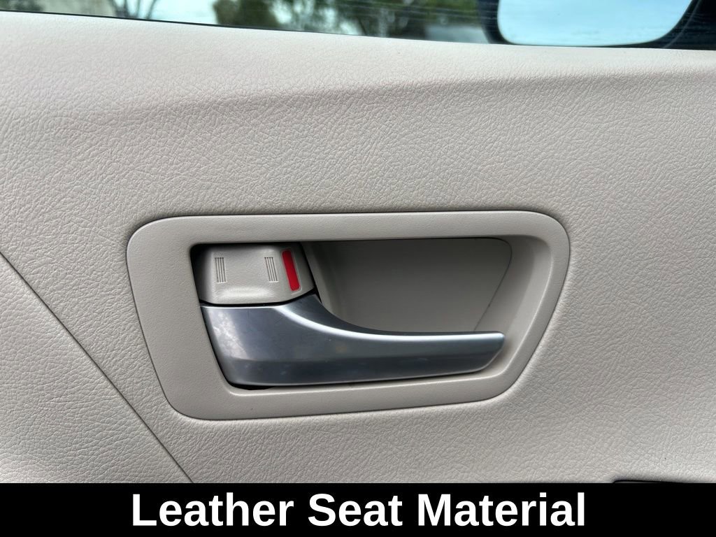 Used 2017 Toyota Sienna XLE w/ XLE Navigation Package image 19