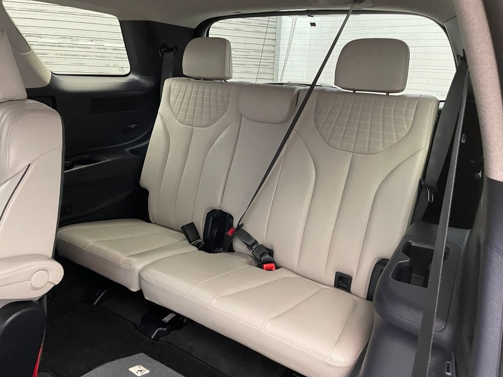Used 2023 Hyundai Palisade Limited FWD image 24