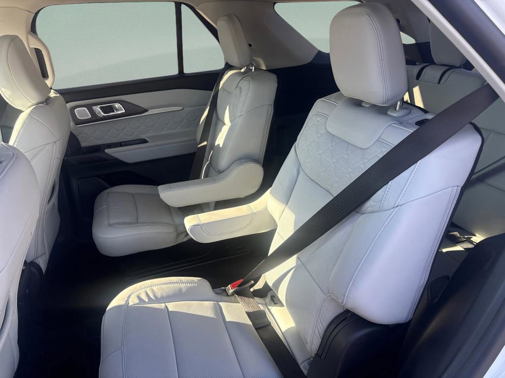 New 2026 Ford Explorer Platinum w/ LUX Leather Package image 11