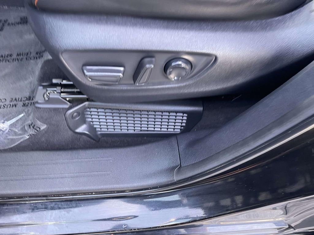 Used 2021 Toyota Sienna XSE image 29