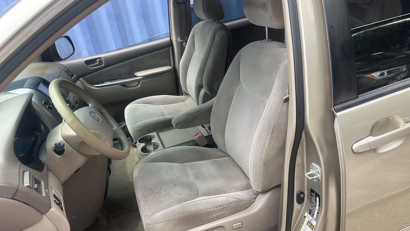 Used 2008 Toyota Sienna LE FWD image 5