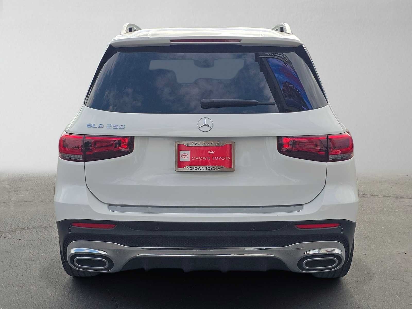 Used 2021 Mercedes-Benz GLB 250 image 4