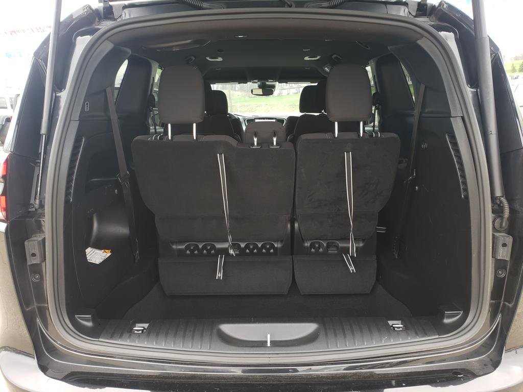 Used 2022 Chrysler Pacifica Touring image 5