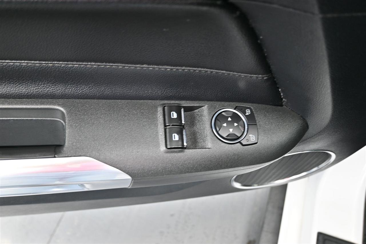 Used 2016 Ford Mustang Premium RWD image 11