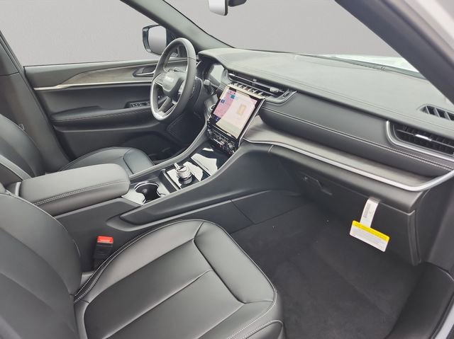 New 2025 Jeep Grand Cherokee L Limited image 26