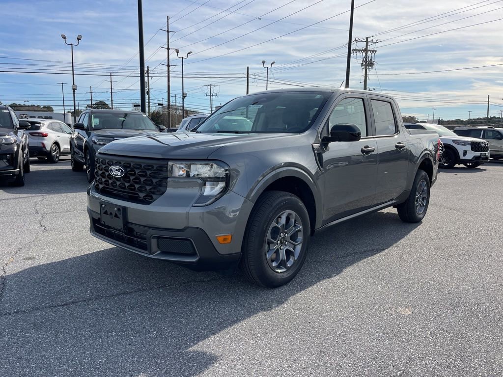 New 2025 Ford Maverick XLT w/ Equipment Group 301A