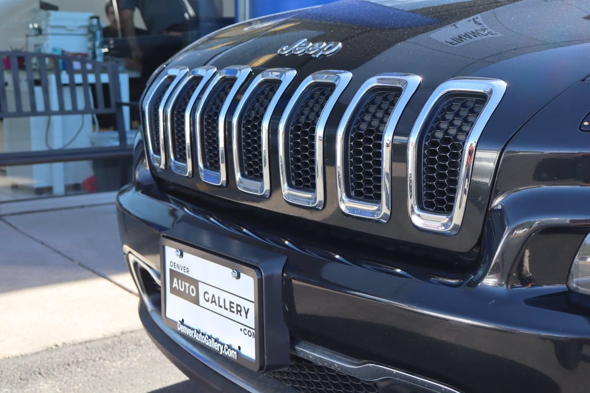 Used 2016 Jeep Cherokee Limited AWD/4WD image 28