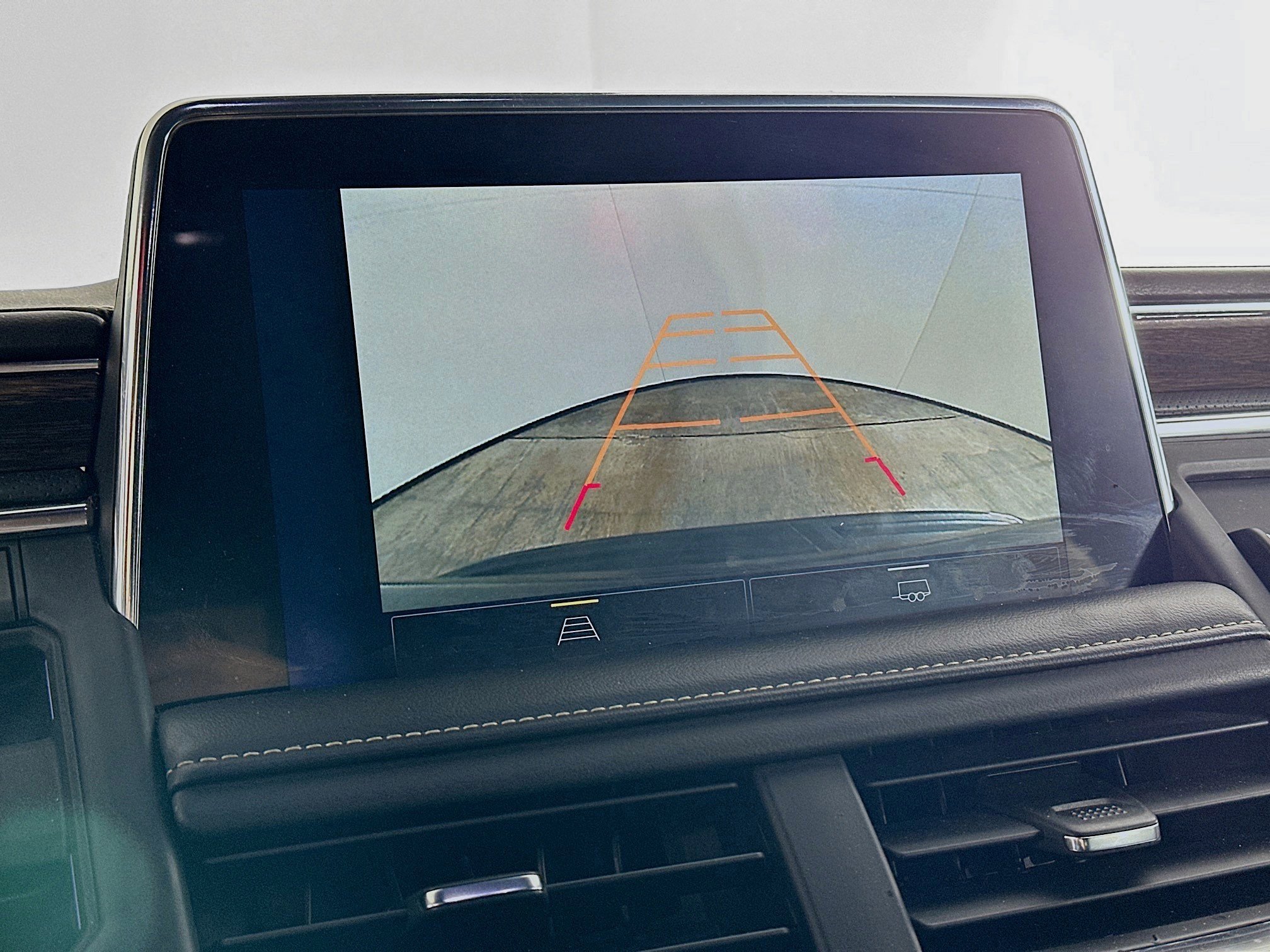 Used 2024 Chevrolet Tahoe Premier image 23