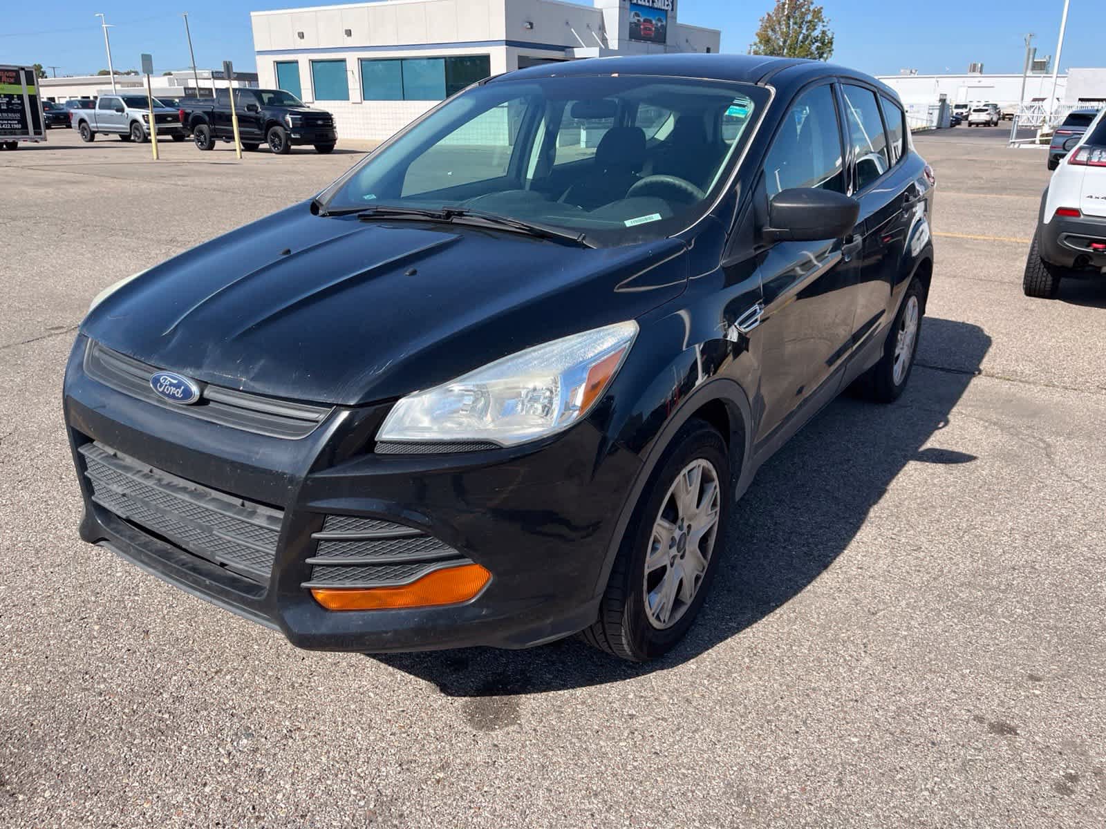 Used 2016 Ford Escape S FWD image 2