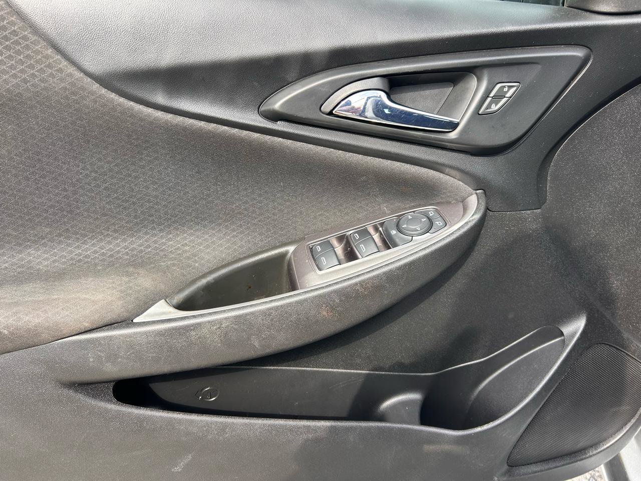 Used 2021 Chevrolet Malibu RS FWD image 8