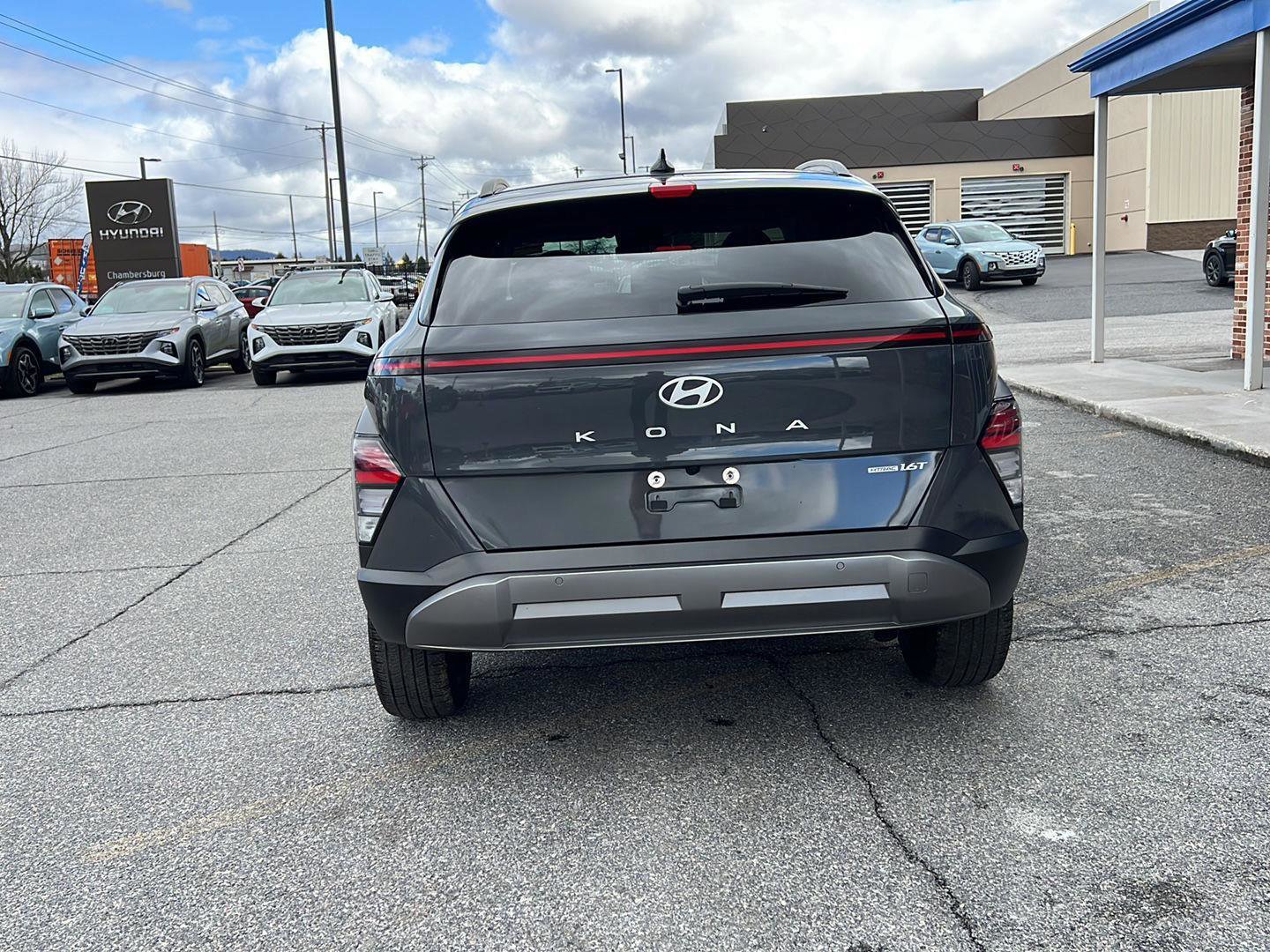 Used 2025 Hyundai Kona Limited image 4