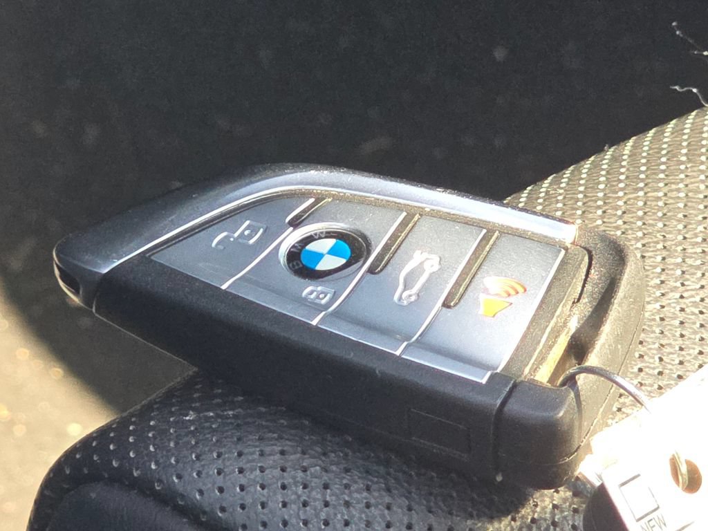 Used 2021 BMW X5 M50i w/ Executive Package AWD/4WD image 39