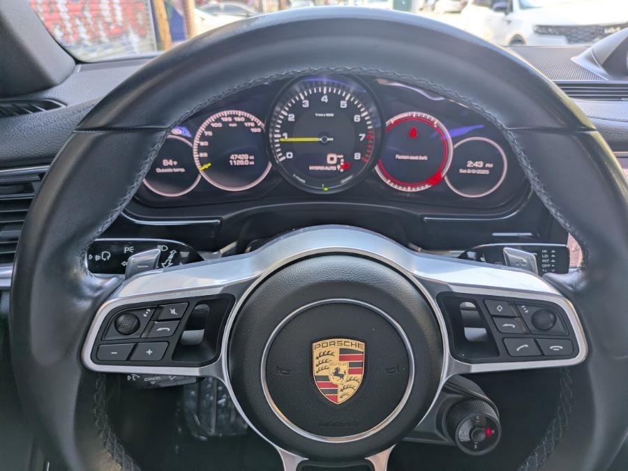 Used 2019 Porsche Panamera 4 image 14