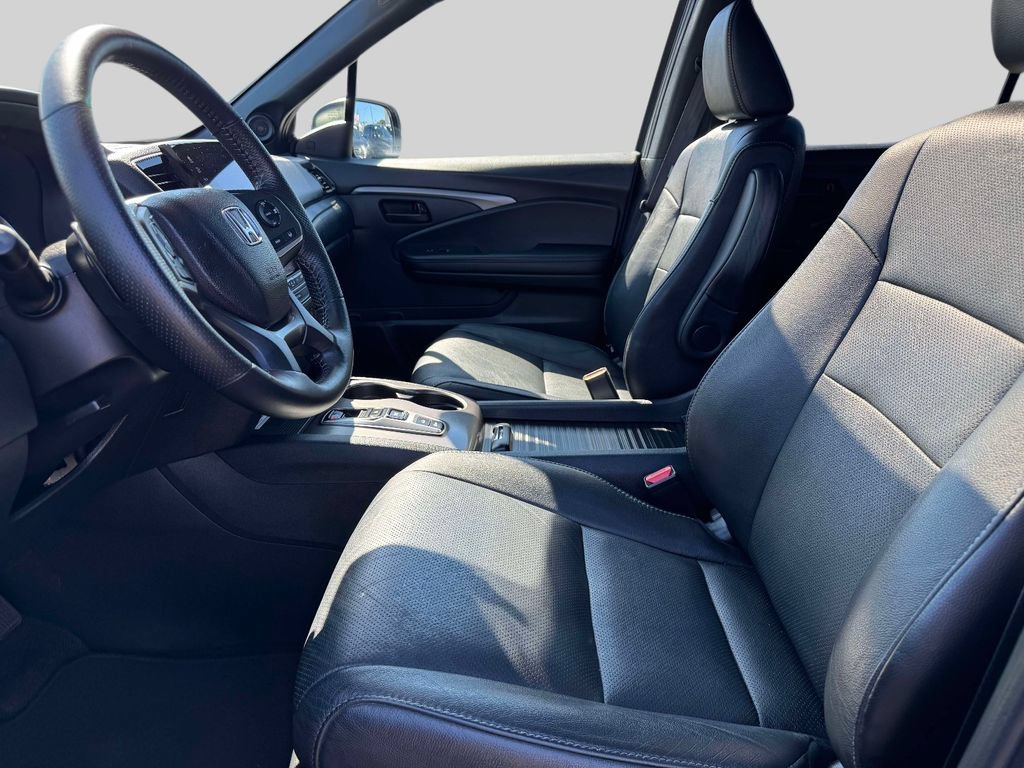 Used 2023 Honda Passport EX-L image 14