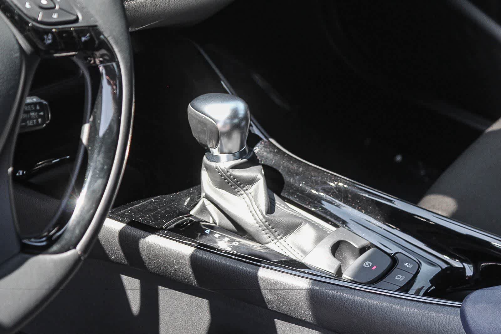 Used 2021 Toyota C-HR XLE FWD image 24
