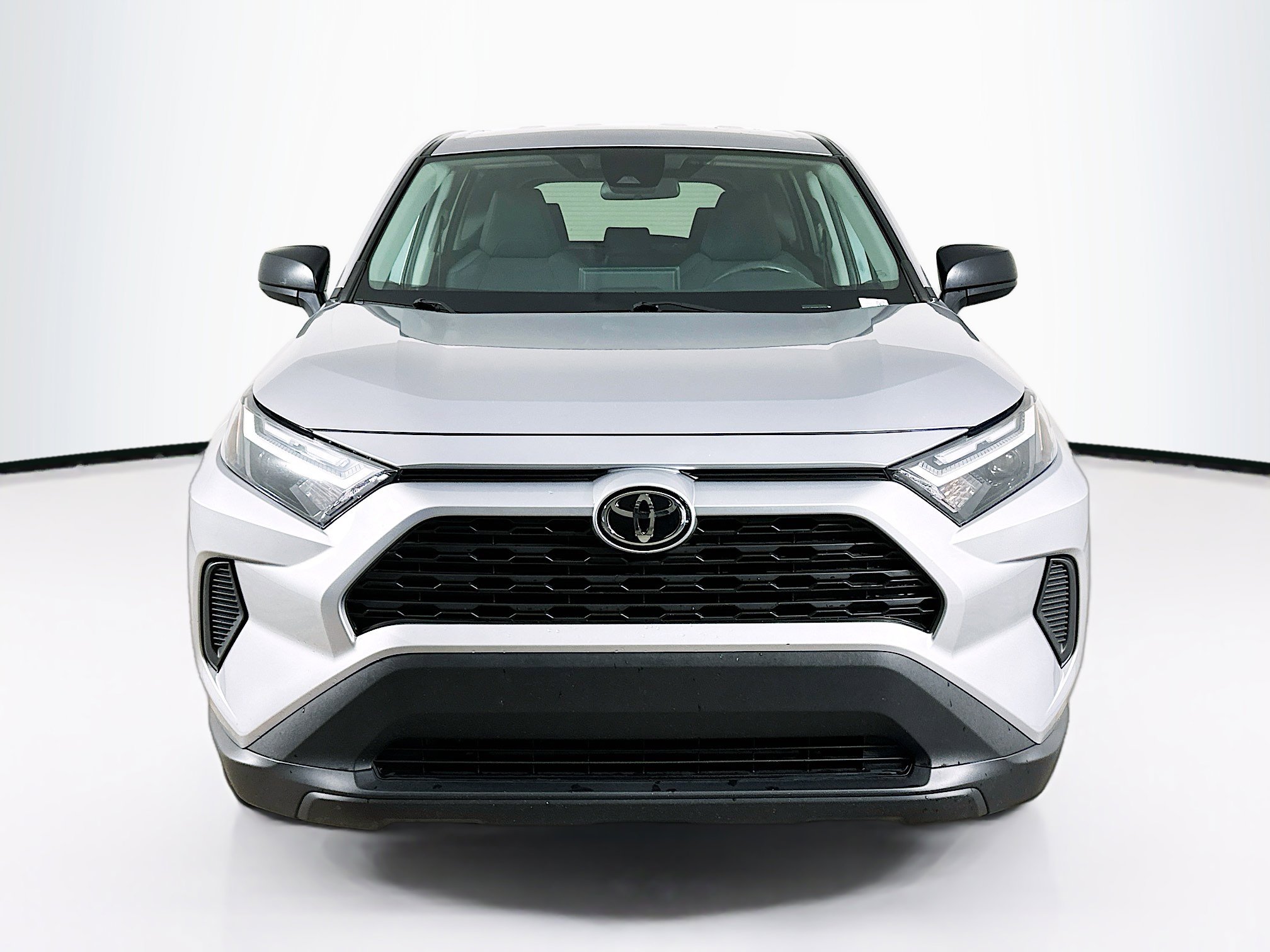 Used 2024 Toyota RAV4 LE image 2