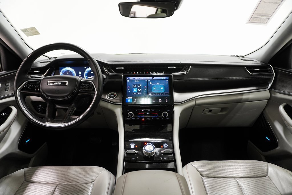 Certified 2022 Jeep Grand Cherokee L Overland w/ MOPAR Finishing Package image 15