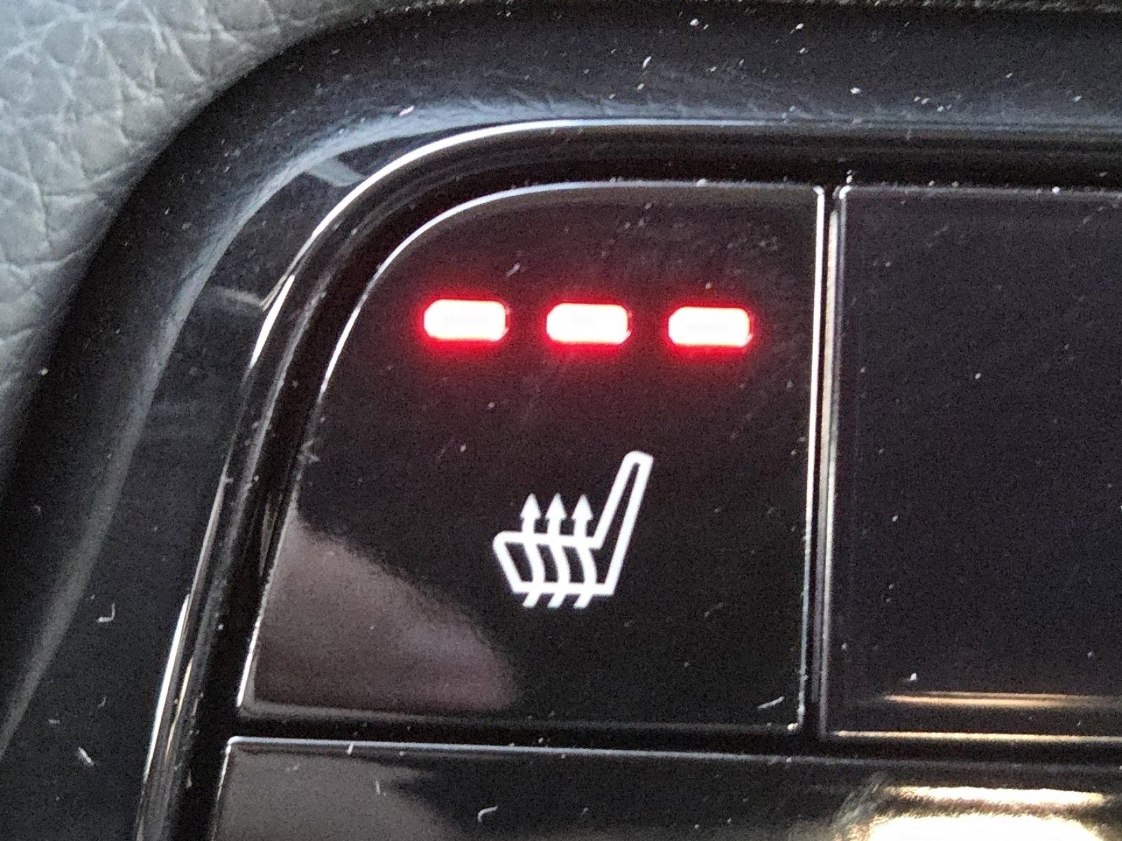 Used 2025 Honda Pilot EX-L image 8