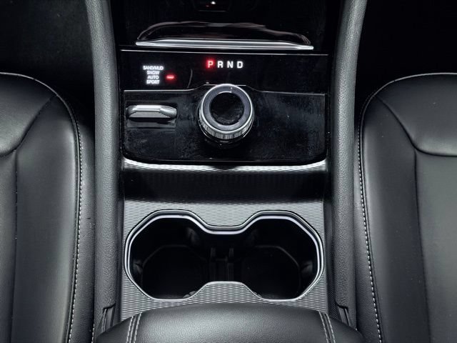 Used 2025 Jeep Grand Cherokee Limited AWD/4WD image 29