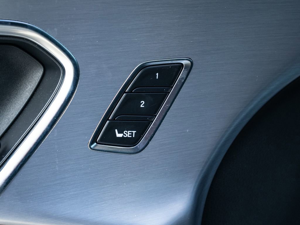 Certified 2025 Acura RDX w/ Technology Package image 25