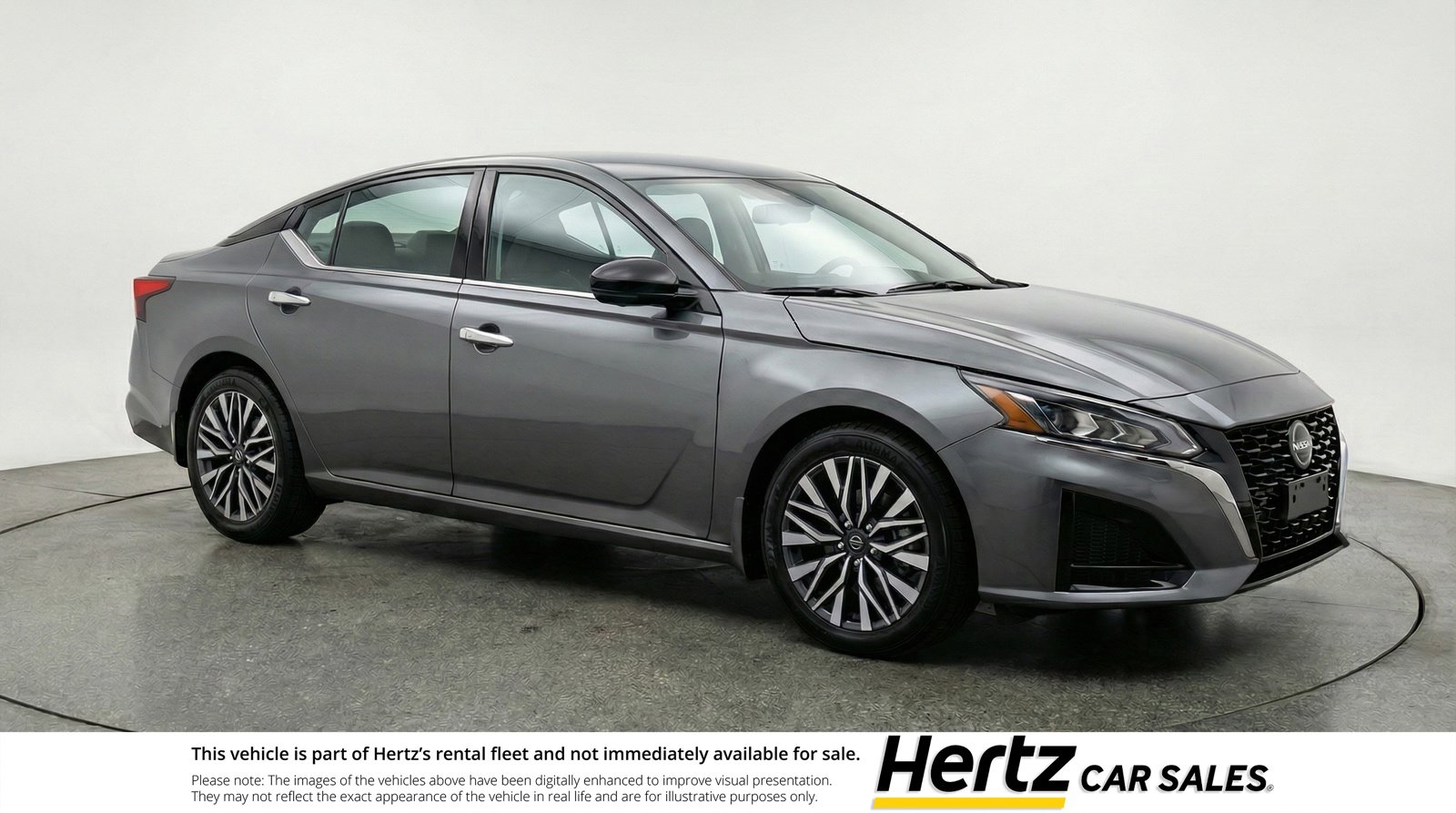 Used 2025 Nissan Altima 2.5 SV image 1