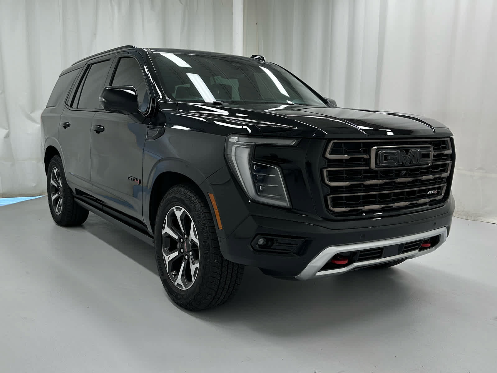 Used 2026 GMC Yukon AT4 Ultimate AWD/4WD image 1