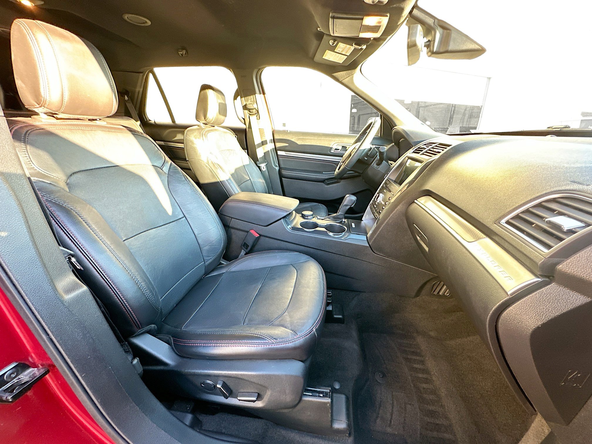 Used 2018 Ford Explorer Sport w/ Equipment Group 401A image 33