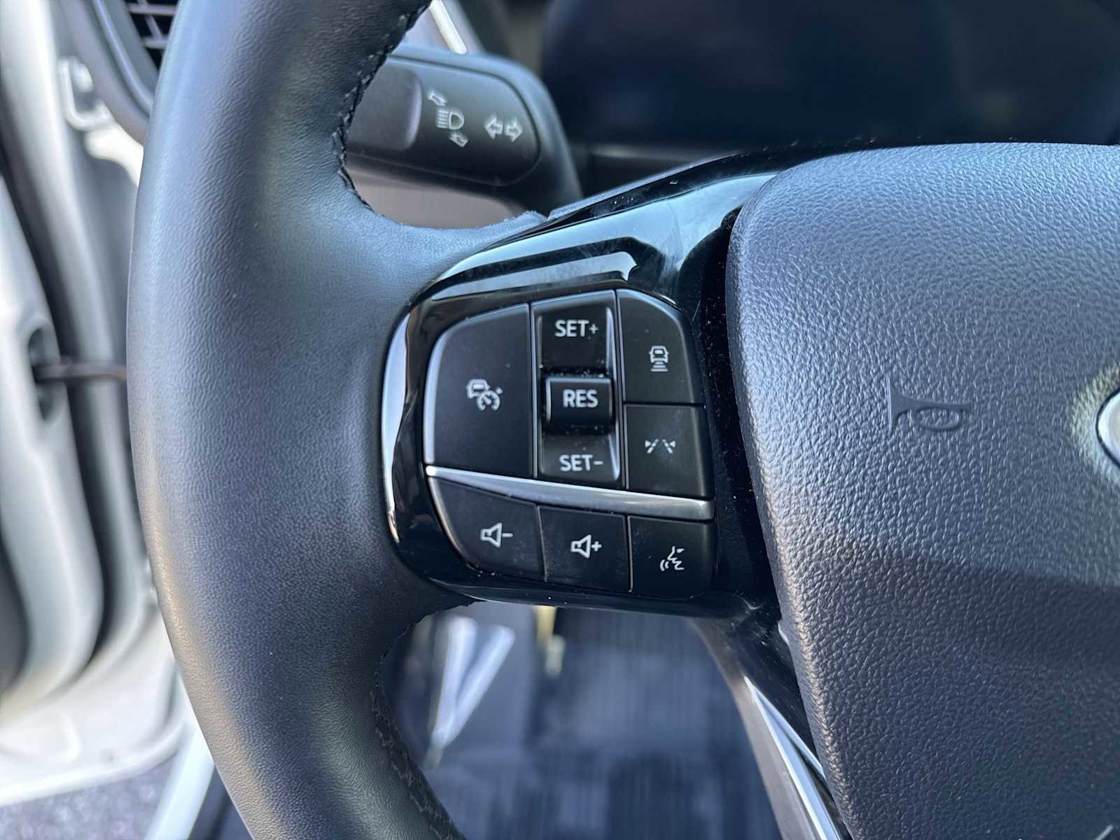 Used 2023 Ford Escape Platinum image 23