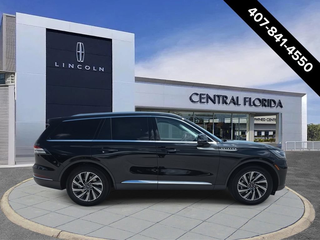 New 2025 Lincoln Aviator 2WD w/ Equipment Group 101A image 3